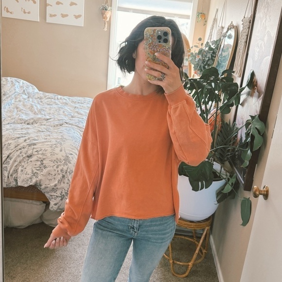 Colsie Crewneck - Picture 1 of 4
